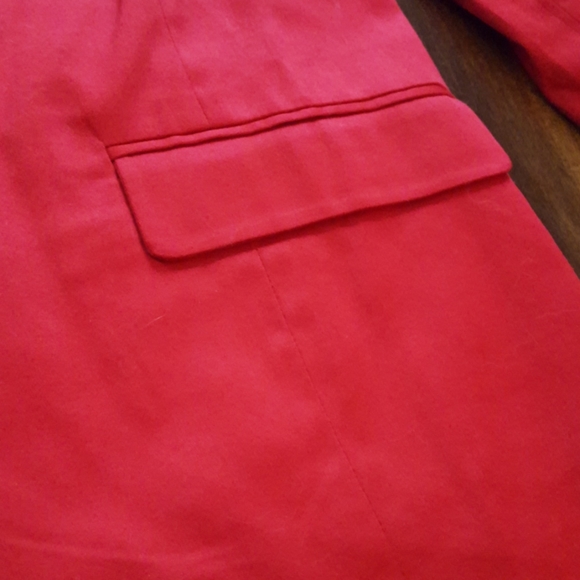 🔥Clearance🔥 New red blazer with 2 button front - Picture 5 of 13